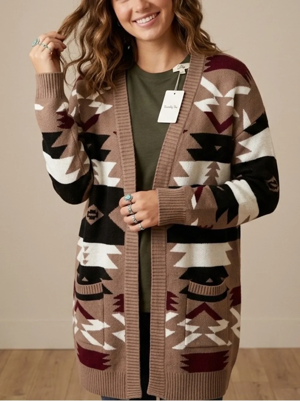 Cardigan Aztec print NWT medium large quality well made oh so yummy